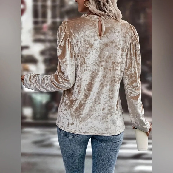 NWT- Crushed Velvet Ruffle Neck Top - Picture 4 of 4